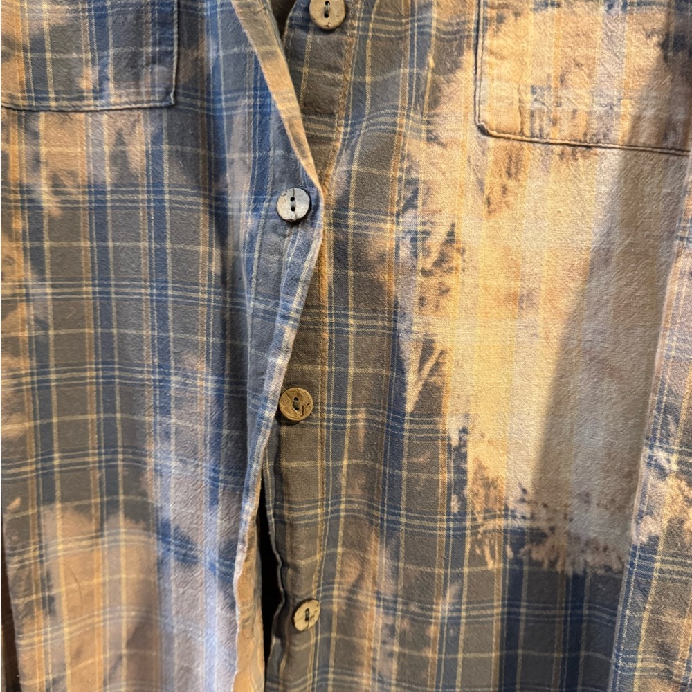 Bleach splattered button down - Picture 2 of 4